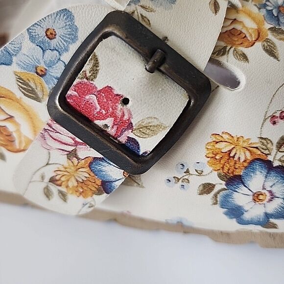 Floral Women's Clogs - Picture 5 of 6